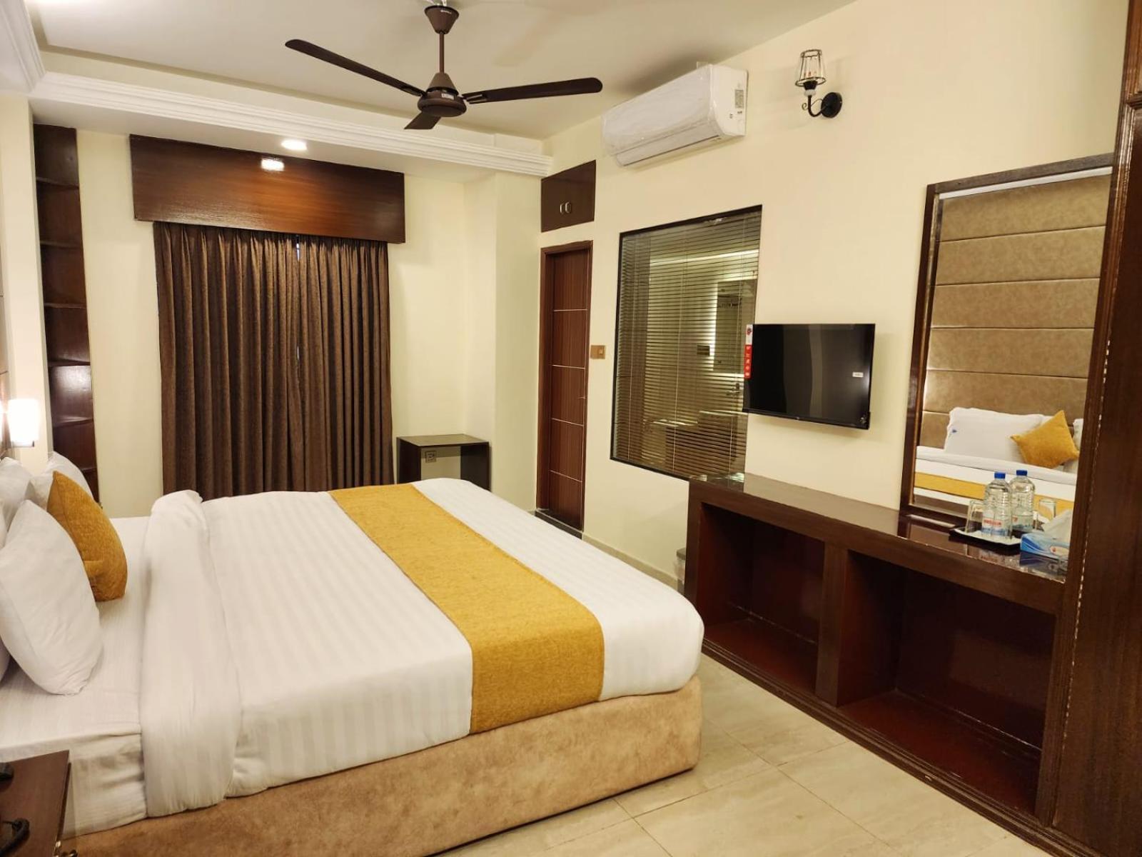 White Park Hotel & Suites Chittagong Exterior foto